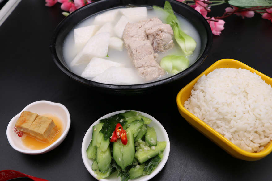广州浓汤炖骨饭培训